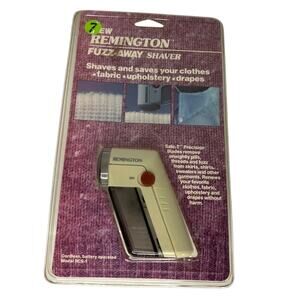 1987 Vtg. Remington Fuzz-Away Fabric Shaver Model RCS-1 NIP!!